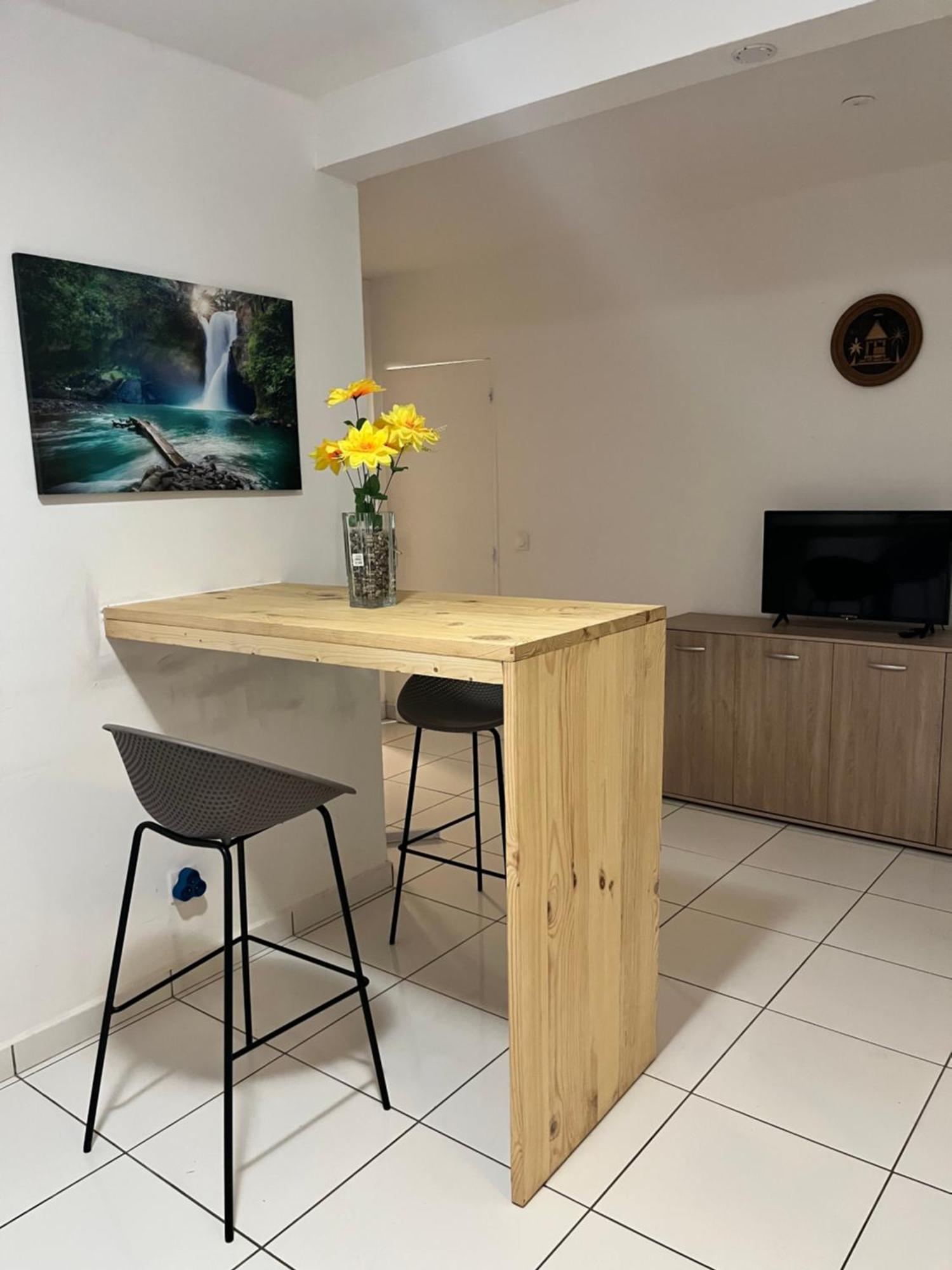 Chez Marc Apartment Les Abymes Bagian luar foto