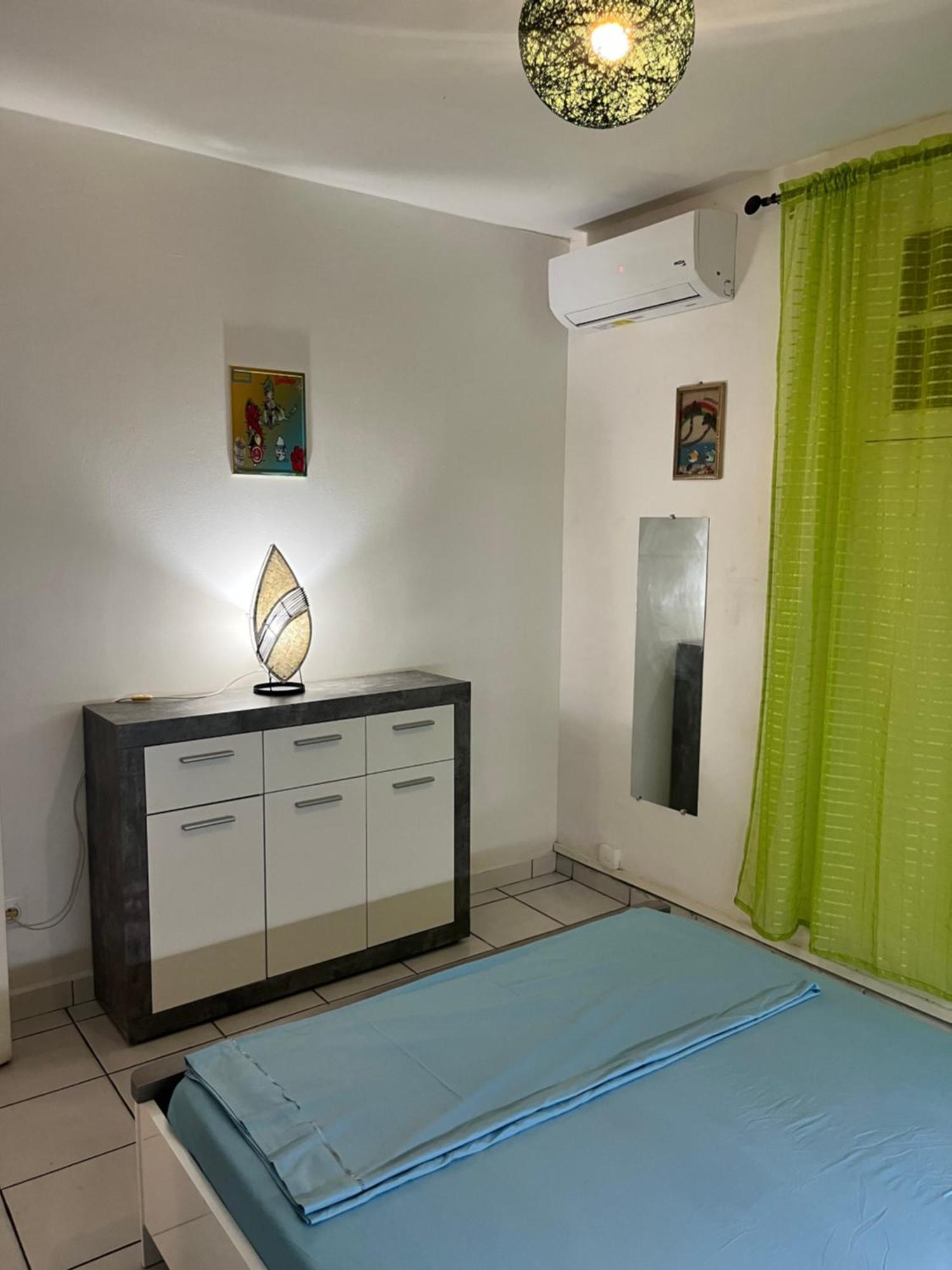 Chez Marc Apartment Les Abymes Bagian luar foto